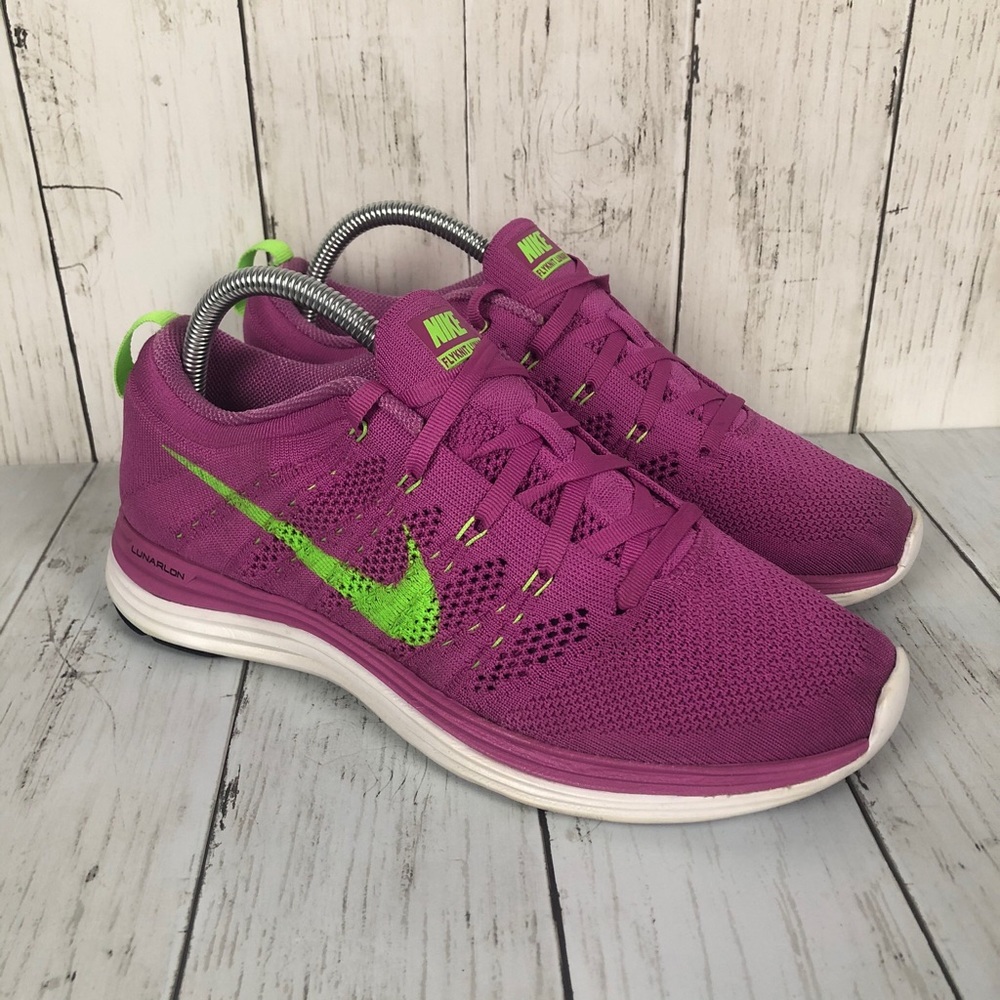 Nike Flyknit Lunar 1 Pink Running Shoes